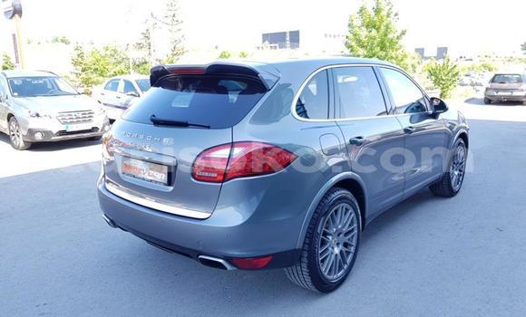 Sayi Na hannu Porsche Cayenne Gris Mota in Bokwango a Rwanda Sayi Na hannu Porsche Cayenne Gris Mota in Bokwango a Rwanda