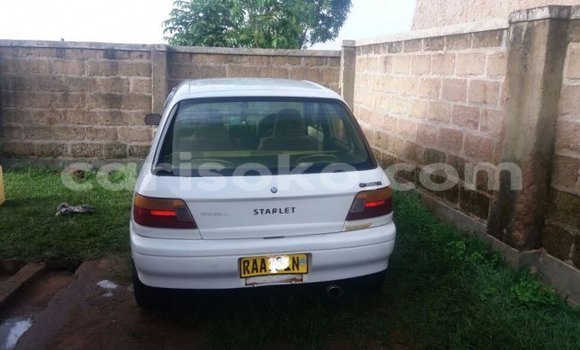اشتري مستعمل Toyota Starlet Blanc سيارة في Kigali في Rwanda اشتري مستعمل Toyota Starlet Blanc سيارة في Kigali في Rwanda