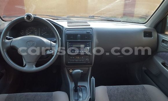 اشتري مستعمل Toyota Carina Blanc سيارة في Kigali في Rwanda اشتري مستعمل Toyota Carina Blanc سيارة في Kigali في Rwanda