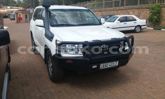 اشتري جديد Toyota Land Cruiser Blanc سيارة في Kigali في Rwanda اشتري جديد Toyota Land Cruiser Blanc سيارة في Kigali في Rwanda