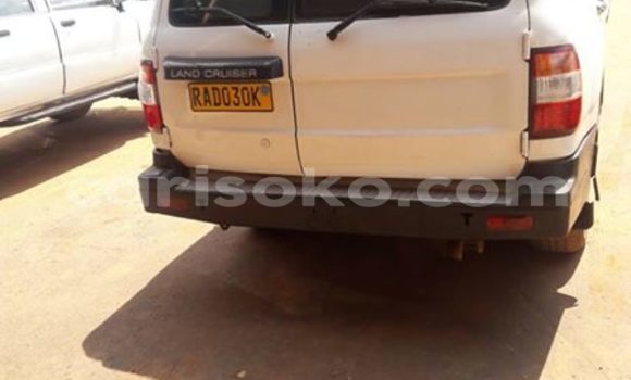 اشتري مستعمل Toyota Land Cruiser Blanc سيارة في Gicumbi في Rwanda اشتري مستعمل Toyota Land Cruiser Blanc سيارة في Gicumbi في Rwanda
