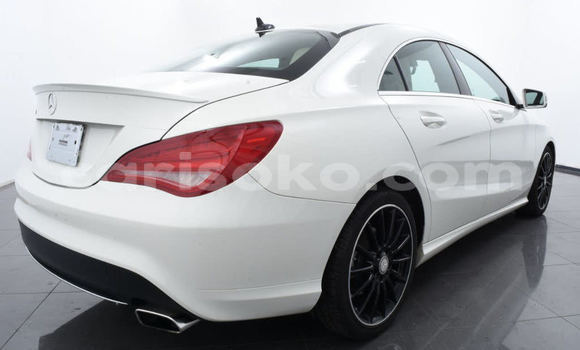 Buy Used Mercedes-Benz 250 White Car in Kigali in Rwanda Buy Used Mercedes-Benz 250 White Car in Kigali in Rwanda