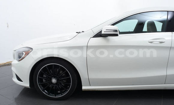 Buy Used Mercedes-Benz 250 White Car in Kigali in Rwanda Buy Used Mercedes-Benz 250 White Car in Kigali in Rwanda