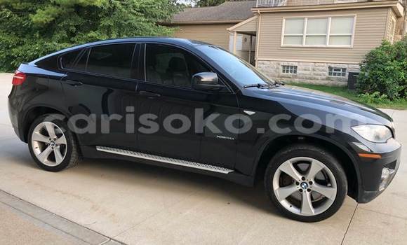 Sayi Na hannu BMW X6 Noir Mota in Kigali a Rwanda Sayi Na hannu BMW X6 Noir Mota in Kigali a Rwanda