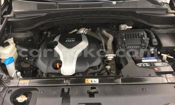 Sayi Imported Hyundai Santa Fe Noir Mota in Kigali a Rwanda Sayi Imported Hyundai Santa Fe Noir Mota in Kigali a Rwanda