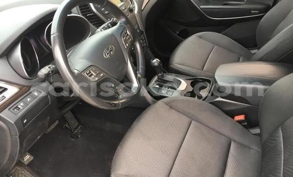 Sayi Imported Hyundai Santa Fe Noir Mota in Kigali a Rwanda Sayi Imported Hyundai Santa Fe Noir Mota in Kigali a Rwanda