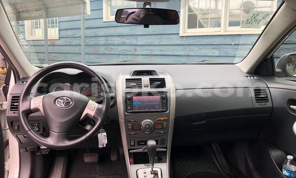 اشتري مستعمل Toyota Corolla Blanc سيارة في Kigali في Rwanda اشتري مستعمل Toyota Corolla Blanc سيارة في Kigali في Rwanda