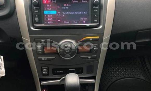 اشتري مستعمل Toyota Corolla Blanc سيارة في Kigali في Rwanda اشتري مستعمل Toyota Corolla Blanc سيارة في Kigali في Rwanda