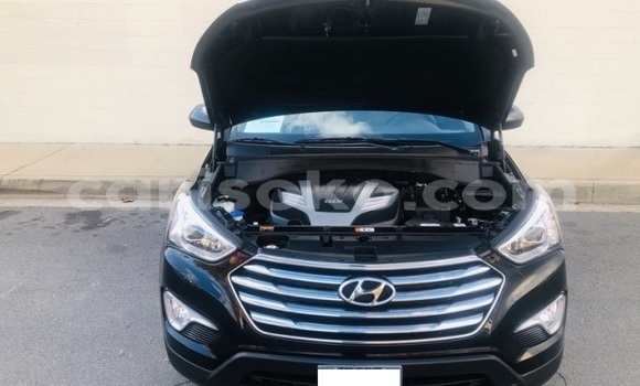 Sayi Na hannu Hyundai Santa Fe Noir Mota in Kigali a Rwanda Sayi Na hannu Hyundai Santa Fe Noir Mota in Kigali a Rwanda