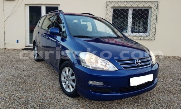 Sayi Na hannu Toyota Avensis Verso Bleu Mota in Ruhengeri a Ruhengeri Sayi Na hannu Toyota Avensis Verso Bleu Mota in Ruhengeri a Ruhengeri