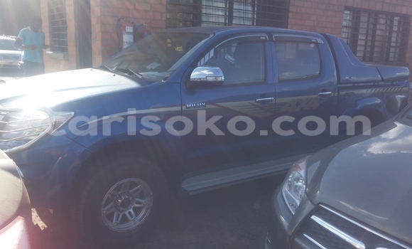اشتري مستعمل Toyota Hilux Bleu سيارة في Kigali في Rwanda اشتري مستعمل Toyota Hilux Bleu سيارة في Kigali في Rwanda