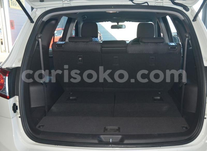 Big with watermark 2011 hyundai santa fe slx auto 4x4 my12 17