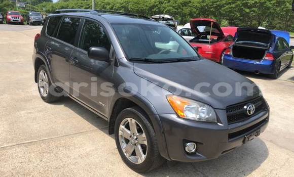 Sayi Na hannu Toyota RAV4 Beige Mota in Kigali a Rwanda Sayi Na hannu Toyota RAV4 Beige Mota in Kigali a Rwanda