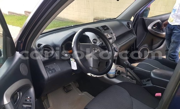 اشتري مستعمل Toyota RAV4 Bleu سيارة في Kigali في Rwanda اشتري مستعمل Toyota RAV4 Bleu سيارة في Kigali في Rwanda