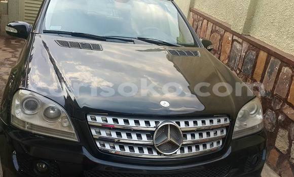 اشتري مستعمل Mercedes-Benz ML–Class Noir سيارة في Kigali في Rwanda اشتري مستعمل Mercedes-Benz ML–Class Noir سيارة في Kigali في Rwanda