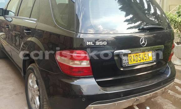 اشتري مستعمل Mercedes-Benz ML–Class Noir سيارة في Kigali في Rwanda اشتري مستعمل Mercedes-Benz ML–Class Noir سيارة في Kigali في Rwanda