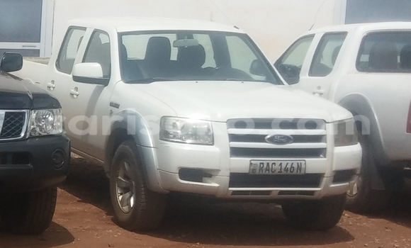 Acheter Occasion Voiture Ford Ranger Blanc à Kigali au Rwanda Acheter Occasion Voiture Ford Ranger Blanc à Kigali au Rwanda