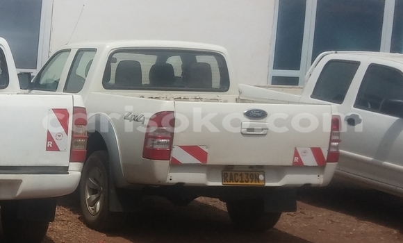 Acheter Occasion Voiture Ford Ranger Blanc à Kigali au Rwanda Acheter Occasion Voiture Ford Ranger Blanc à Kigali au Rwanda