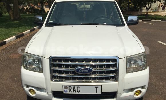 Sayi Na hannu Ford Club Wagon Noir Mota in Kigali a Rwanda Sayi Na hannu Ford Club Wagon Noir Mota in Kigali a Rwanda