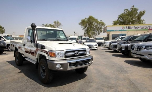 Buy New Toyota Land Cruiser White Car in Gicumbi in Rwanda Buy New Toyota Land Cruiser White Car in Gicumbi in Rwanda