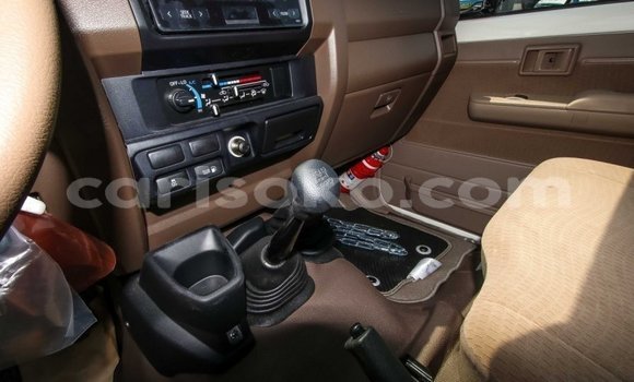 Buy New Toyota Land Cruiser White Car in Gicumbi in Rwanda Buy New Toyota Land Cruiser White Car in Gicumbi in Rwanda