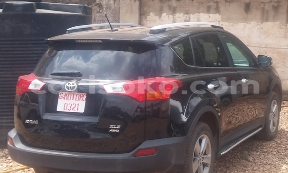 Acheter Occasion Voiture Toyota RAV4 Noir à Kigali, Rwanda Acheter Occasion Voiture Toyota RAV4 Noir à Kigali, Rwanda
