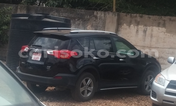 Acheter Occasion Voiture Toyota RAV4 Noir à Kigali, Rwanda Acheter Occasion Voiture Toyota RAV4 Noir à Kigali, Rwanda