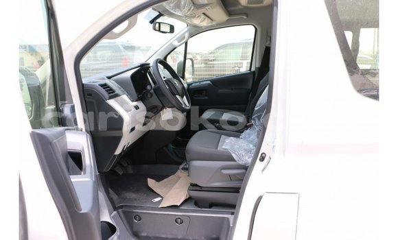Acheter Import Voiture Toyota Hiace Blanc à Import - Dubai, Rwanda Acheter Import Voiture Toyota Hiace Blanc à Import - Dubai, Rwanda