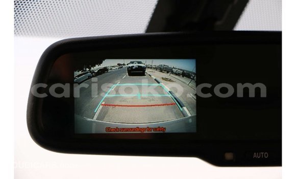 Acheter Import Voiture Toyota Hiace Blanc à Import - Dubai, Rwanda Acheter Import Voiture Toyota Hiace Blanc à Import - Dubai, Rwanda