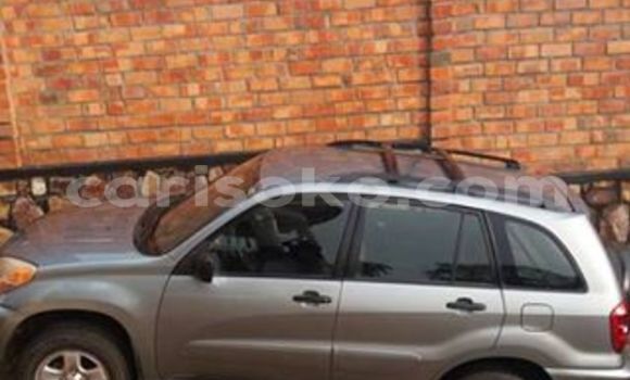 Sayi Na hannu Toyota RAV4 Gris Mota in Gicumbi a Rwanda Sayi Na hannu Toyota RAV4 Gris Mota in Gicumbi a Rwanda