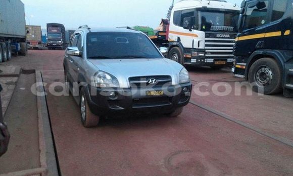 Acheter Occasion Voiture Hyundai Tucson Gris à Gicumbi au Rwanda Acheter Occasion Voiture Hyundai Tucson Gris à Gicumbi au Rwanda