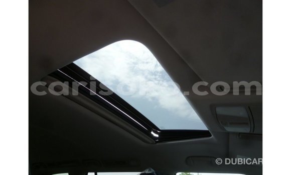 Acheter Import Voiture Nissan Patrol Blanc à Import - Dubai, Rwanda Acheter Import Voiture Nissan Patrol Blanc à Import - Dubai, Rwanda