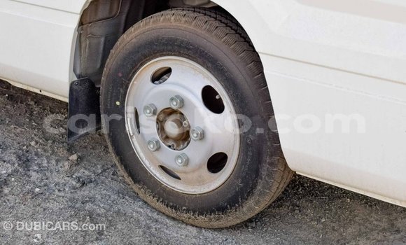 Acheter Import Voiture Toyota Coaster Blanc à Import - Dubai, Rwanda Acheter Import Voiture Toyota Coaster Blanc à Import - Dubai, Rwanda