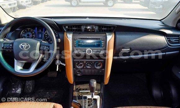 Acheter Import Voiture Toyota Fortuner Autre à Import - Dubai, Rwanda Acheter Import Voiture Toyota Fortuner Autre à Import - Dubai, Rwanda