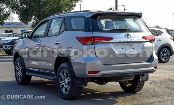Acheter Import Voiture Toyota Fortuner Autre à Import - Dubai, Rwanda Acheter Import Voiture Toyota Fortuner Autre à Import - Dubai, Rwanda