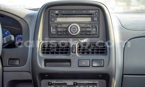 Acheter Import Voiture Nissan NP 300 Blanc à Import - Dubai, Rwanda Acheter Import Voiture Nissan NP 300 Blanc à Import - Dubai, Rwanda