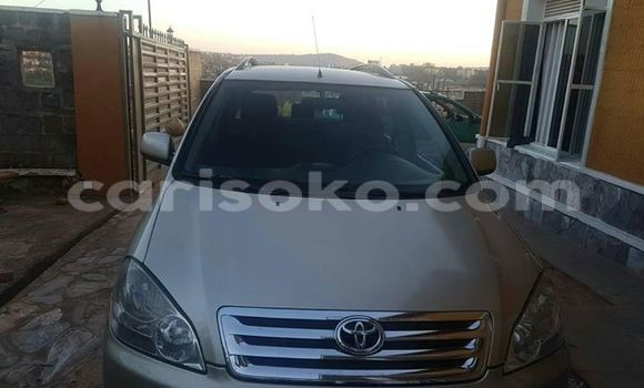 Acheter Occasion Voiture Toyota Avensis Autre à Gicumbi au Rwanda Acheter Occasion Voiture Toyota Avensis Autre à Gicumbi au Rwanda