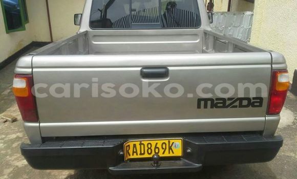 Sayi Na hannu Mazda B–series Gris Mota in Gicumbi a Rwanda Sayi Na hannu Mazda B–series Gris Mota in Gicumbi a Rwanda