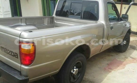 Sayi Na hannu Mazda B–series Gris Mota in Gicumbi a Rwanda Sayi Na hannu Mazda B–series Gris Mota in Gicumbi a Rwanda