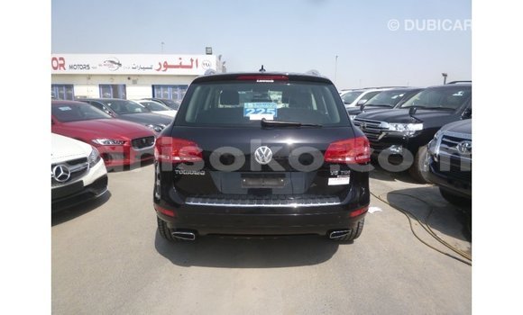 Acheter Import Voiture Volkswagen Touareg Noir à Import - Dubai, Rwanda Acheter Import Voiture Volkswagen Touareg Noir à Import - Dubai, Rwanda