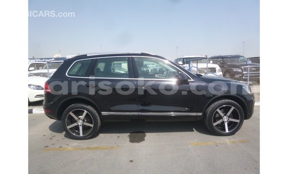 Acheter Import Voiture Volkswagen Touareg Noir à Import - Dubai, Rwanda Acheter Import Voiture Volkswagen Touareg Noir à Import - Dubai, Rwanda
