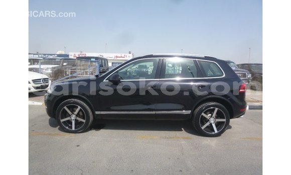 Acheter Import Voiture Volkswagen Touareg Noir à Import - Dubai, Rwanda Acheter Import Voiture Volkswagen Touareg Noir à Import - Dubai, Rwanda