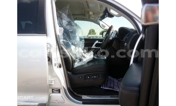 Acheter Import Voiture Toyota Land Cruiser Autre à Import - Dubai, Rwanda Acheter Import Voiture Toyota Land Cruiser Autre à Import - Dubai, Rwanda