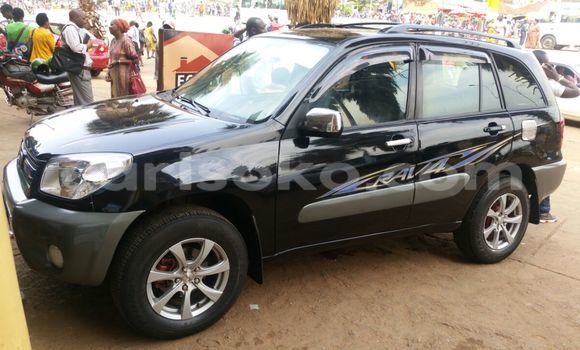 Acheter Occasion Voiture Toyota RAV4 Noir à Kigali, Rwanda Acheter Occasion Voiture Toyota RAV4 Noir à Kigali, Rwanda