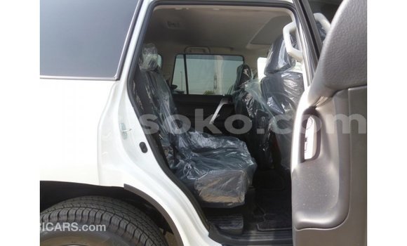 اشتري Imported Toyota Prado Blanc سيارة في Import - Dubai في Rwanda اشتري Imported Toyota Prado Blanc سيارة في Import - Dubai في Rwanda