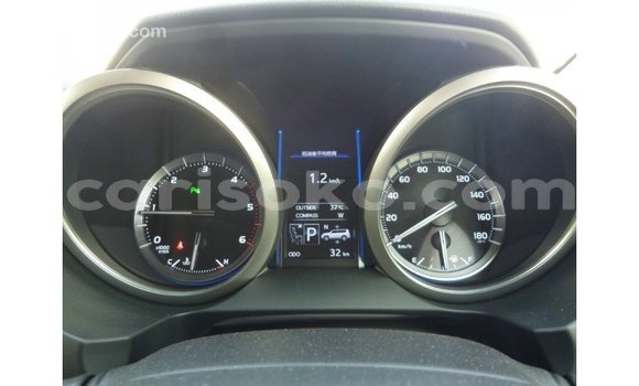 اشتري Imported Toyota Prado Blanc سيارة في Import - Dubai في Rwanda اشتري Imported Toyota Prado Blanc سيارة في Import - Dubai في Rwanda