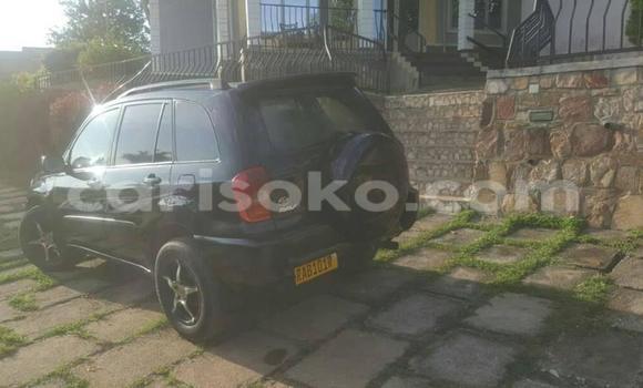 Sayi Na hannu Toyota RAV4 Noir Mota in Gicumbi a Rwanda Sayi Na hannu Toyota RAV4 Noir Mota in Gicumbi a Rwanda