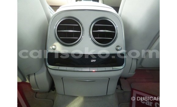 Acheter Import Voiture Mercedes-Benz 190 Autre à Import - Dubai, Rwanda Acheter Import Voiture Mercedes-Benz 190 Autre à Import - Dubai, Rwanda