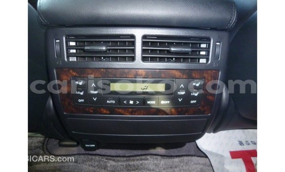 اشتري Imported Toyota Land Cruiser Blanc سيارة في Import - Dubai في Rwanda اشتري Imported Toyota Land Cruiser Blanc سيارة في Import - Dubai في Rwanda