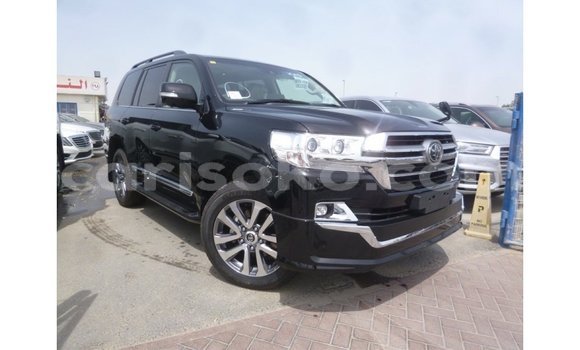 Acheter Import Voiture Toyota Land Cruiser Noir à Import - Dubai, Rwanda Acheter Import Voiture Toyota Land Cruiser Noir à Import - Dubai, Rwanda